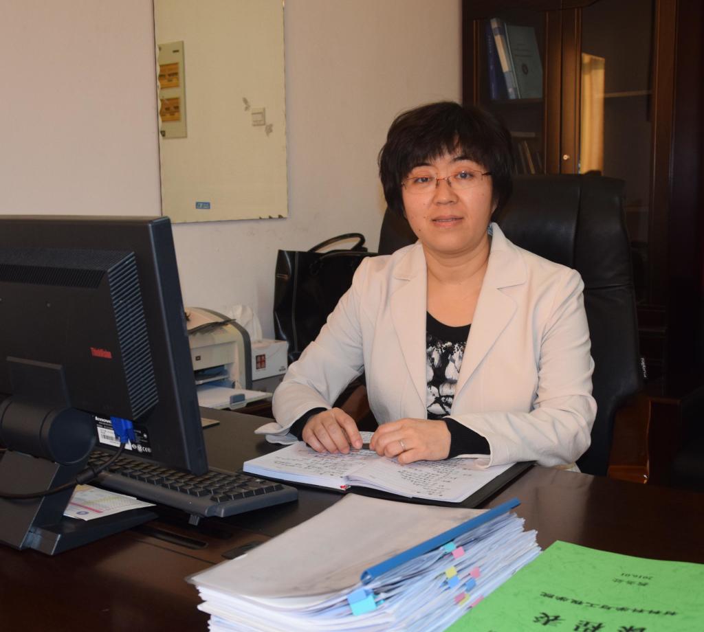 买球官网副院长李敏